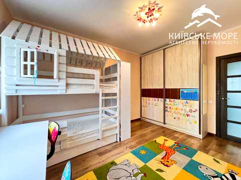 квартира за адресою Воскресенська вул., 18