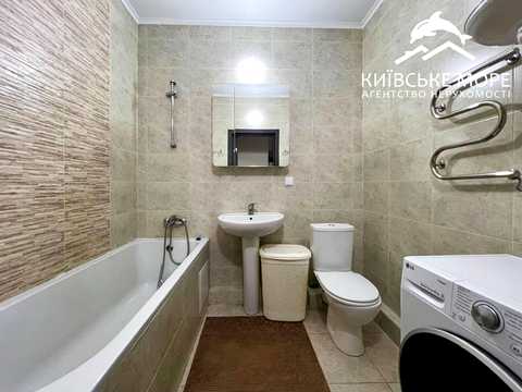 квартира за адресою Воскресенська вул., 18
