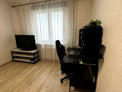 квартира за адресою Григорія Ващенка вул., 1