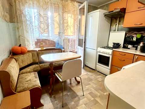 квартира за адресою Амвросія Бучми бульв., 8