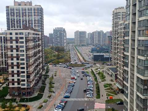 квартира за адресою Олександра Олеся вул., 4
