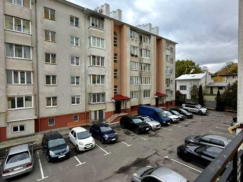 квартира за адресою Каховська вул., 27