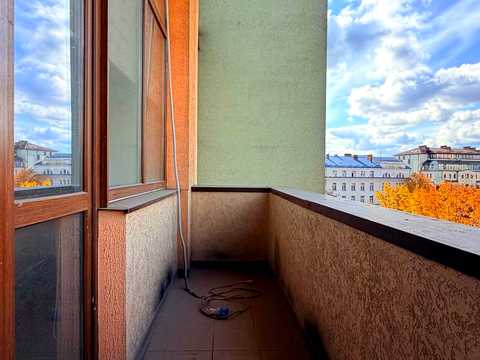 комерційна за адресою Михайла Грушевського вул., 22а