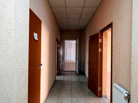 комерційна за адресою Михайла Грушевського вул., 22а