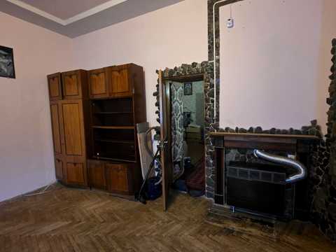 квартира за адресою Залізнична вул., 48