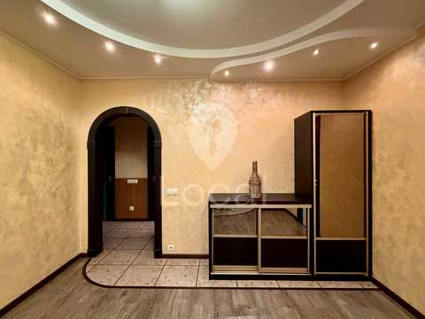 квартира за адресою Срібнокільська вул., 4