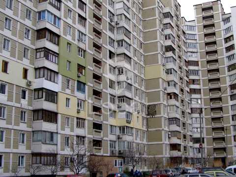 квартира за адресою Срібнокільська вул., 4