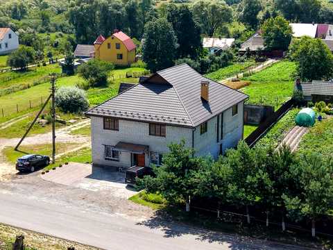 комерційна за адресою с. Мальчиці, Центральна, 21