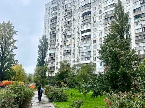 квартира за адресою Амвросія Бучми бульв., 8