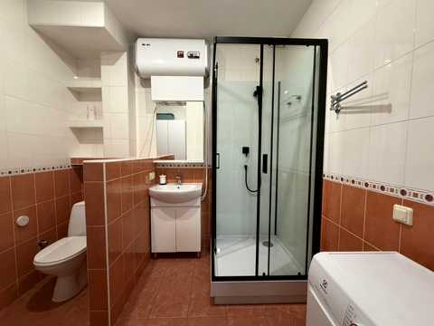 квартира за адресою Ділова вул. (Димитрова), 6