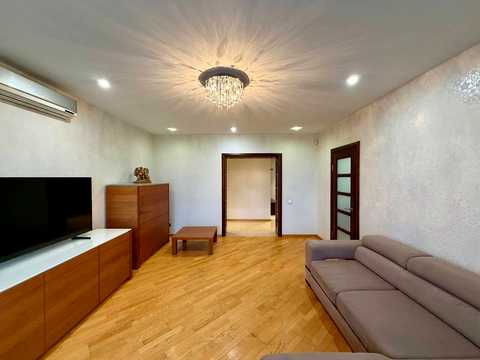квартира за адресою Окружна вул., 8