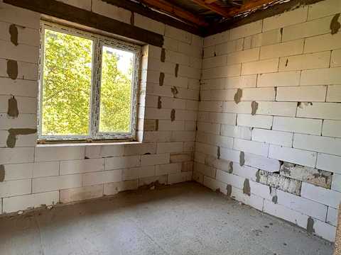 будинок за адресою смт. Ворзель, успішна