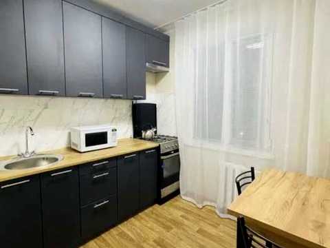 квартира за адресою Андрія Малишка вул., 3