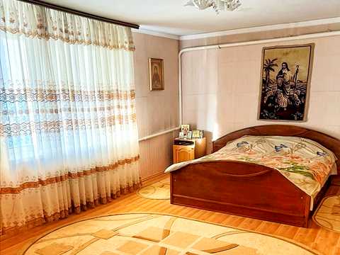 дом по адресу с. Старое, Молодіна, 18