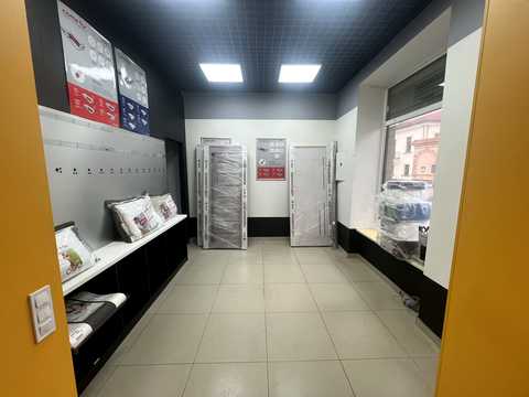 комерційна за адресою Волинська вул., 1