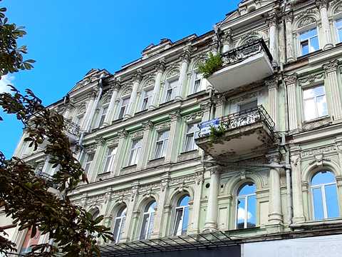 комерційна за адресою Хрещатик вул. (Kreschatic), 44