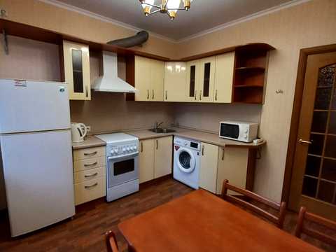 квартира за адресою Феодосійський пров., 14