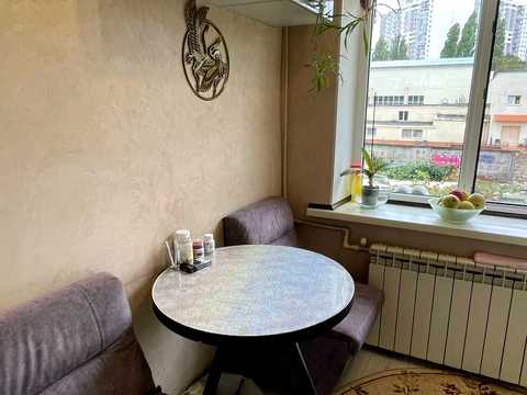 квартира за адресою Маршрутна вул., 7в