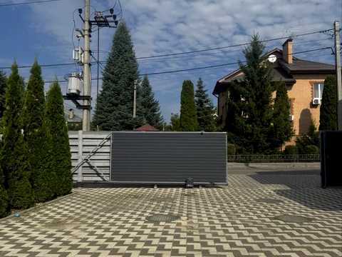 дом по адресу Черновицкая ул.