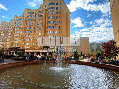 комерційна за адресою Боголюбова вул., 6