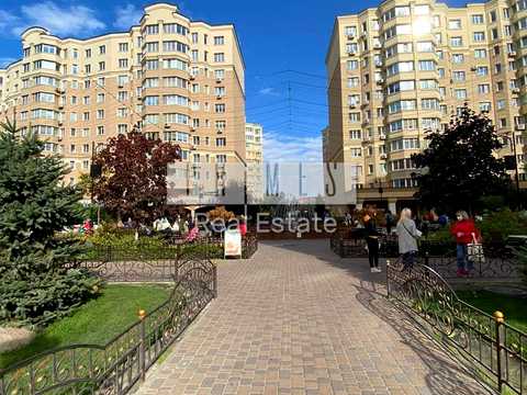 комерційна за адресою Боголюбова вул., 6