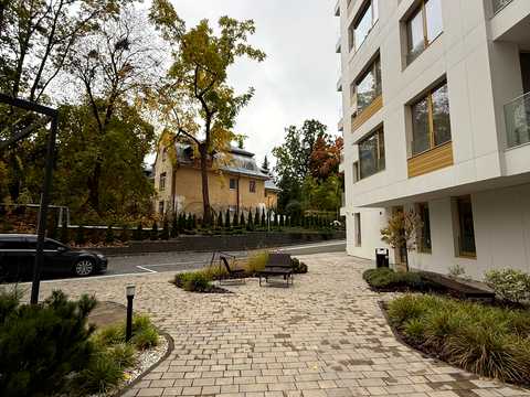 комерційна за адресою Львів, Петра Карманського вул. (), (Будинок 1)