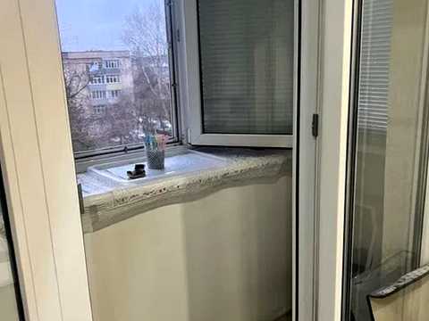 квартира за адресою Соборності вул. (Жовтнева), 8