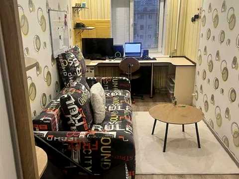 квартира за адресою Соборності вул. (Жовтнева), 8