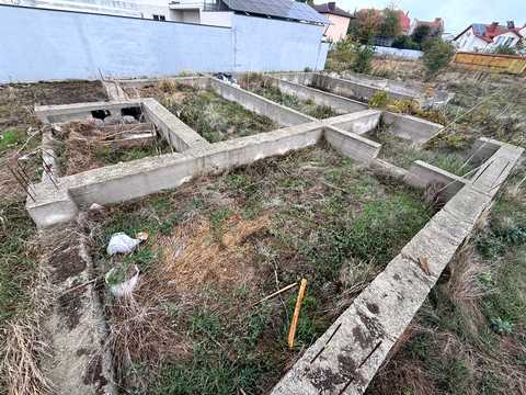 участок по адресу Салютная ул., 11а/2а