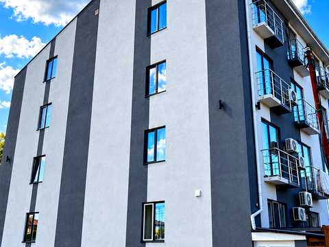 комерційна за адресою Осіння вул., 71