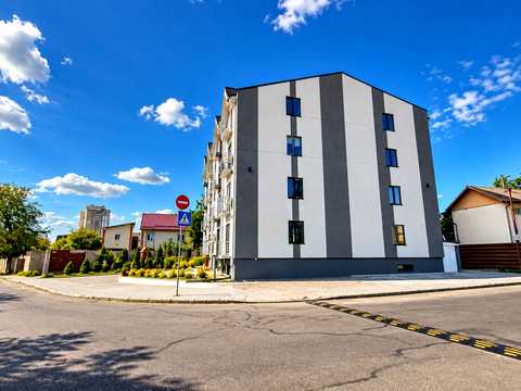комерційна за адресою Осіння вул., 71
