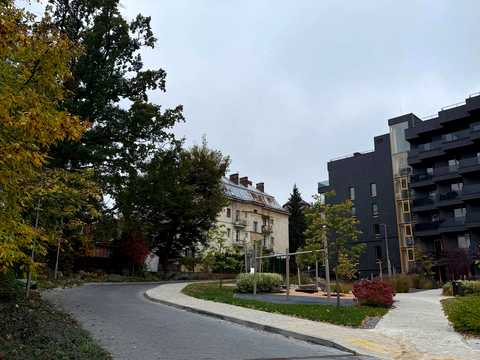 комерційна за адресою Львів, Петра Карманського вул. (), (Будинок 1)