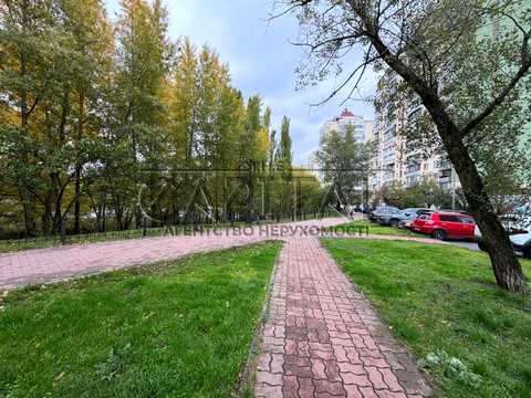 квартира по адресу Героев Днепра ул., 38-Е