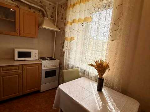 квартира по адресу Комбрига Петрова ул. (Комбрига Петрова), 2