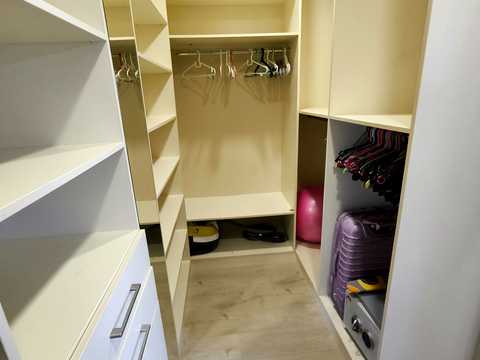 квартира по адресу Метрологическая ул., 15-А