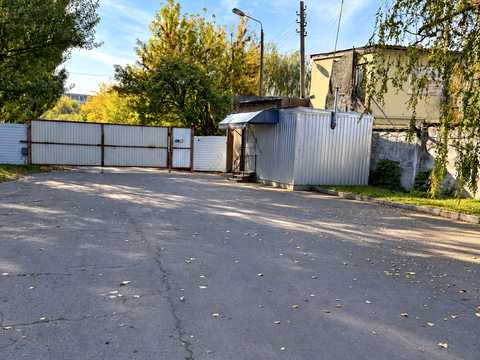 комерційна за адресою Радомишльська вул., 19