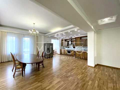 квартира за адресою Дмитрівська вул., 17-А
