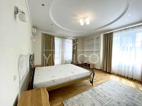 квартира за адресою Дмитрівська вул., 17-А