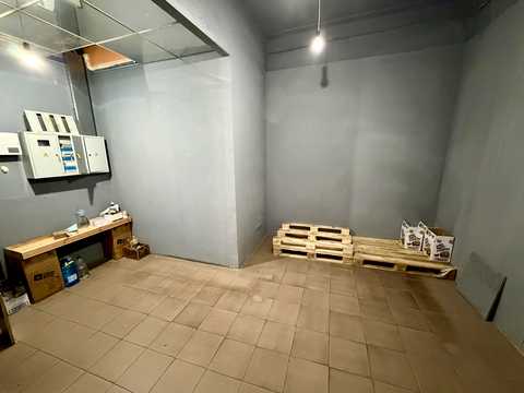 комерційна за адресою Богдана Хмельницького просп. (Героїв Сталінграда), 123