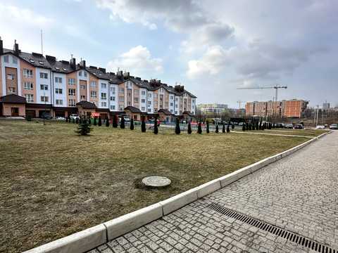 квартира за адресою Героїв Майдану вул., 2