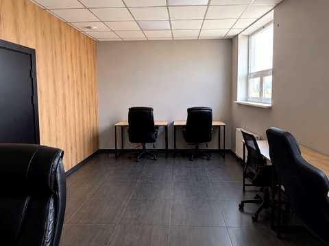 комерційна за адресою Миколи Бажана просп., 10 а