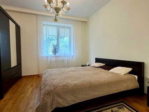 квартира за адресою Каховська вул., 27