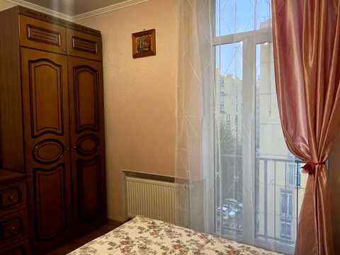 квартира за адресою Регенераторна вул., 4 к5