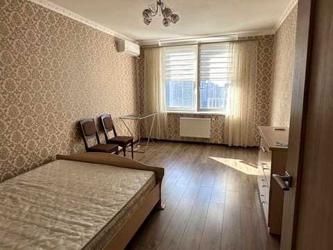 квартира по адресу Академика Глушкова просп., 9-Г