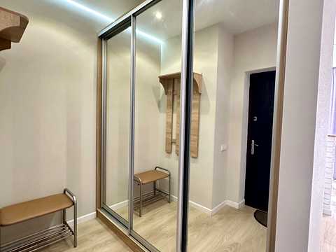 квартира за адресою Сім'ї Кульженків вул. (Петра Дегтяренка), 37