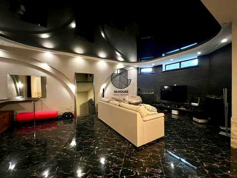 будинок за адресою коротка, 7