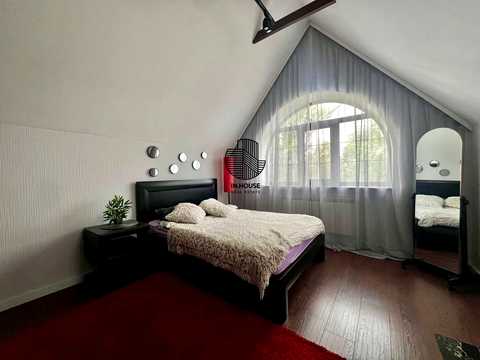 будинок за адресою коротка, 7