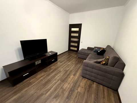 квартира за адресою Регенераторна вул., 4 к5