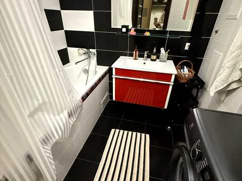 квартира за адресою Регенераторна вул., 4 к5