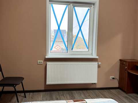 будинок за адресою с. Старий Білоус, Просторна